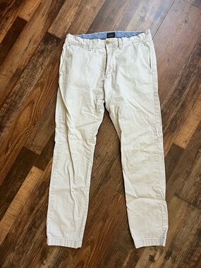 J. Crew Slim Fit Chino Pants in Light Beige 30x30